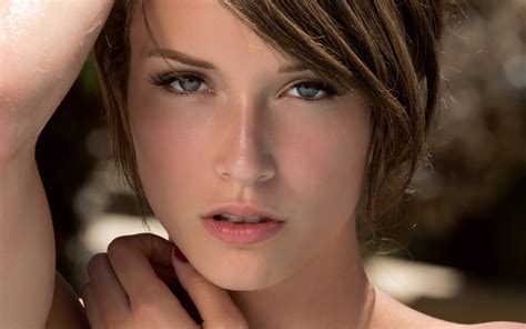 Bio. Malena Morgan, best known for being a Person, was born in Bradenton, Florida, USA on Sunday, June 23, 1991. Former adult film actress whose career spanned from 2011 to 2014. Family: She was born in Bradenton, Florida. Malena Morgan father’s name is under review and mother unknown at this time.